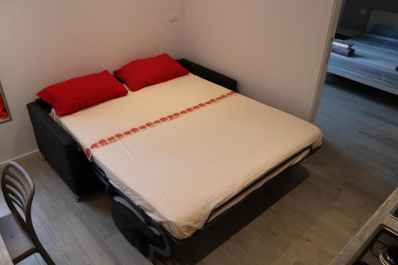 Moon Bologna Apartment Bagian luar foto