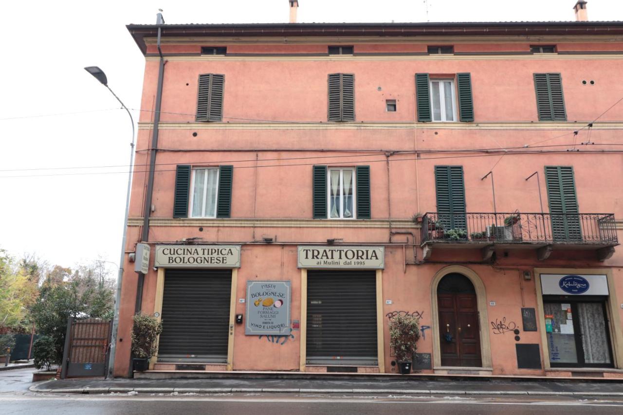 Moon Bologna Apartment Bagian luar foto