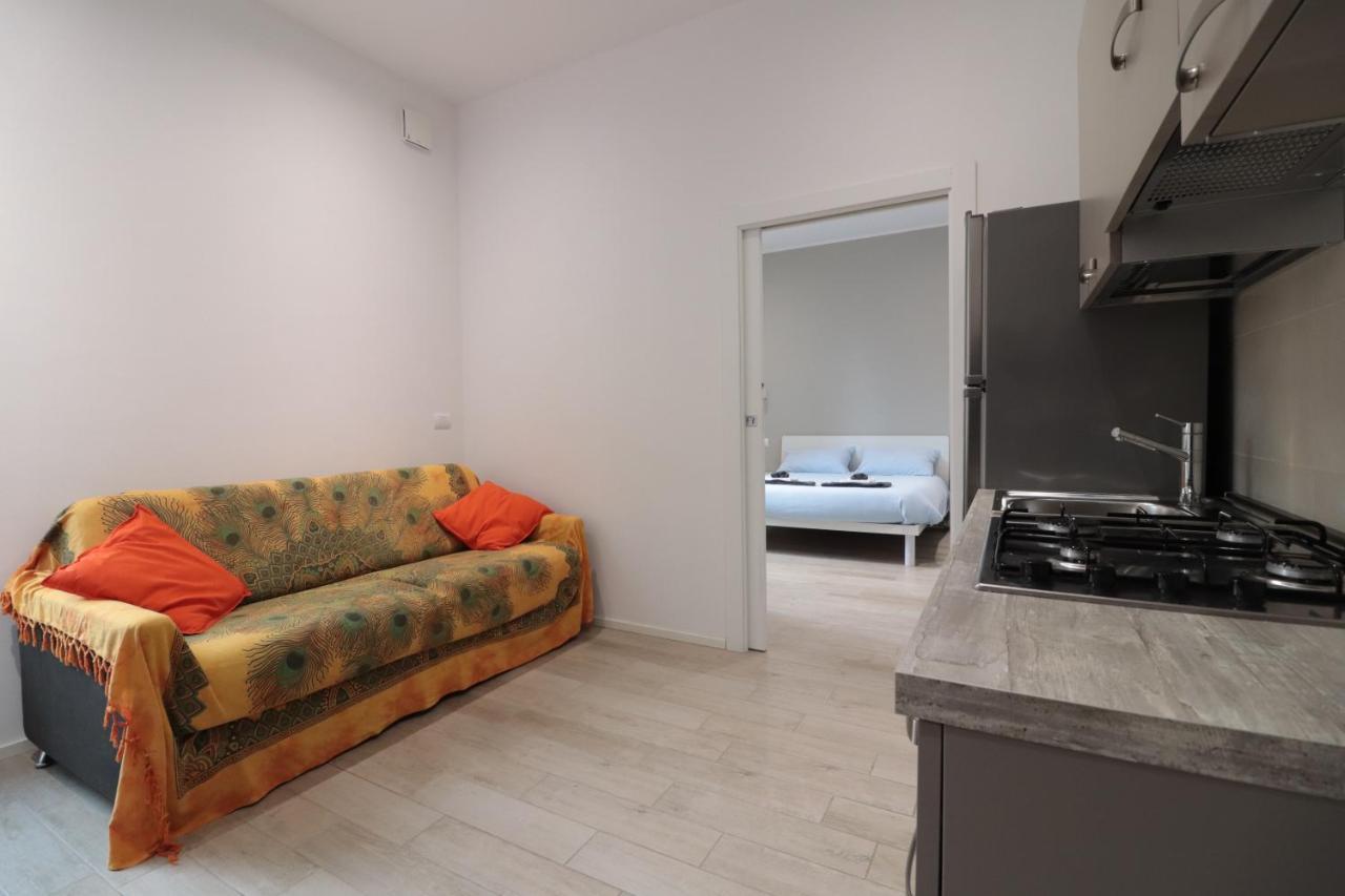 Moon Bologna Apartment Bagian luar foto