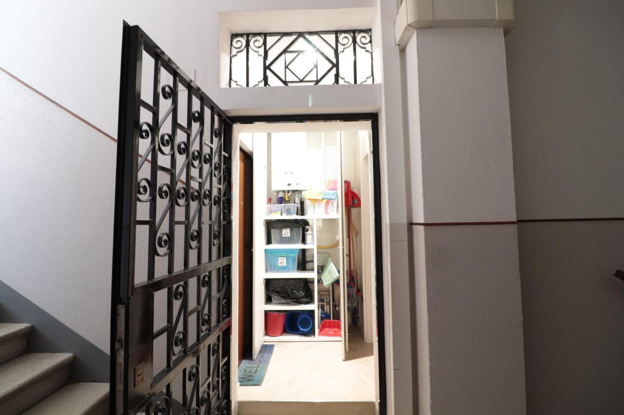 Moon Bologna Apartment Bagian luar foto
